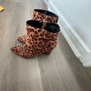 Leopard boots